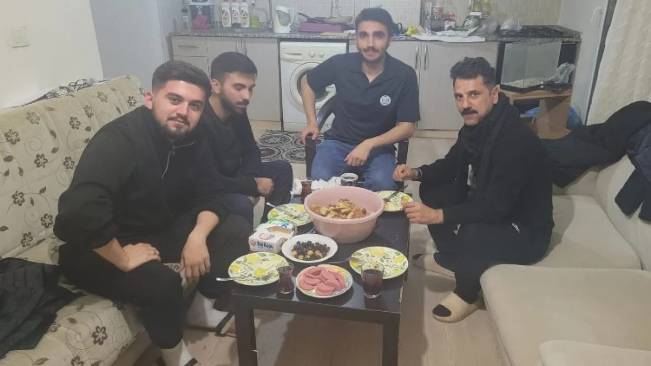 Manisa'da öğrencilere sahur ziyareti -