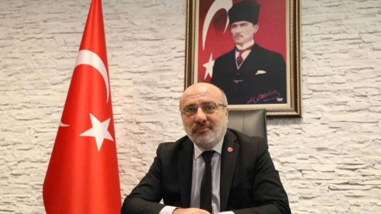 Rektör Karamustafa’dan İstiklal Marşı’nın kabulünün 103. yıldönümü mesajı -