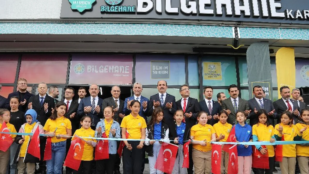Ticaret Bakanı Bolat Bilgehane Ve Lise Medeniyet Akademisi’nin açılışını yaptı -