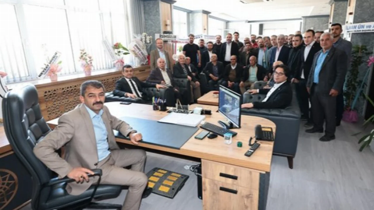 Başkan Çavuşoğlu’ndan Kale ve Tavas’a ziyaret -