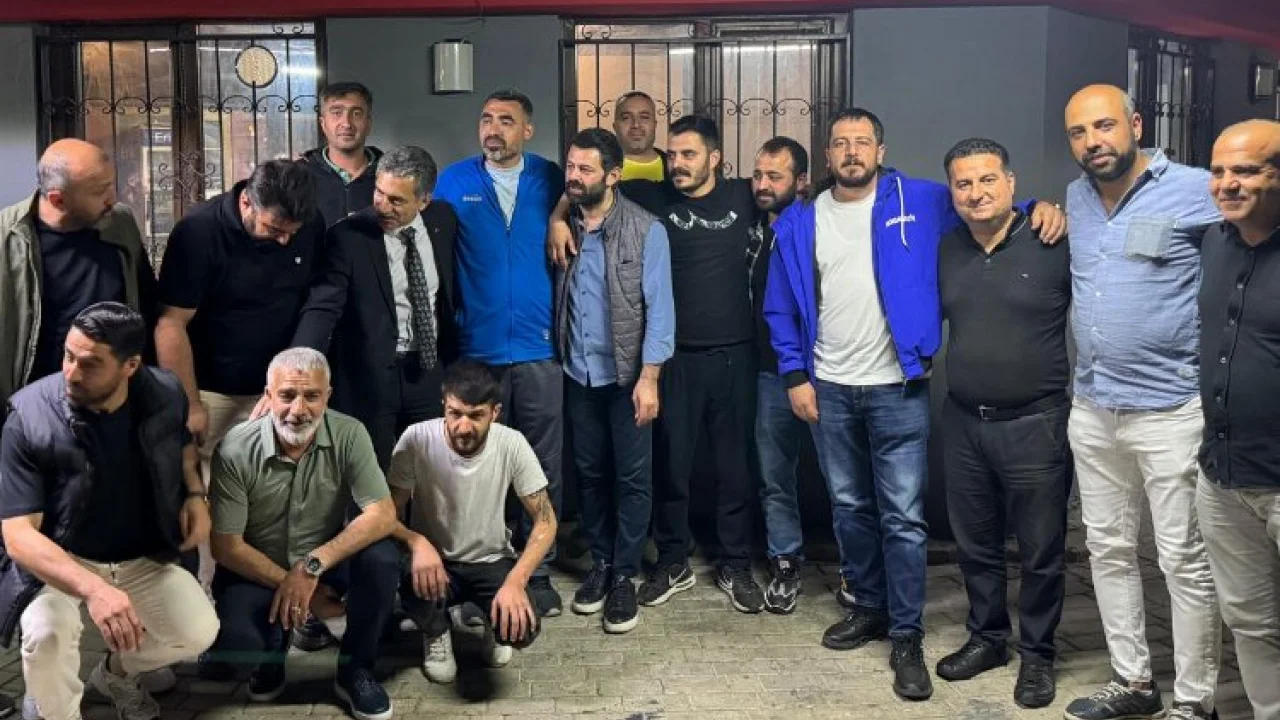 Bursa Gemlik'te Başkan Deviren’den Güneş Spor’a özür ziyareti -