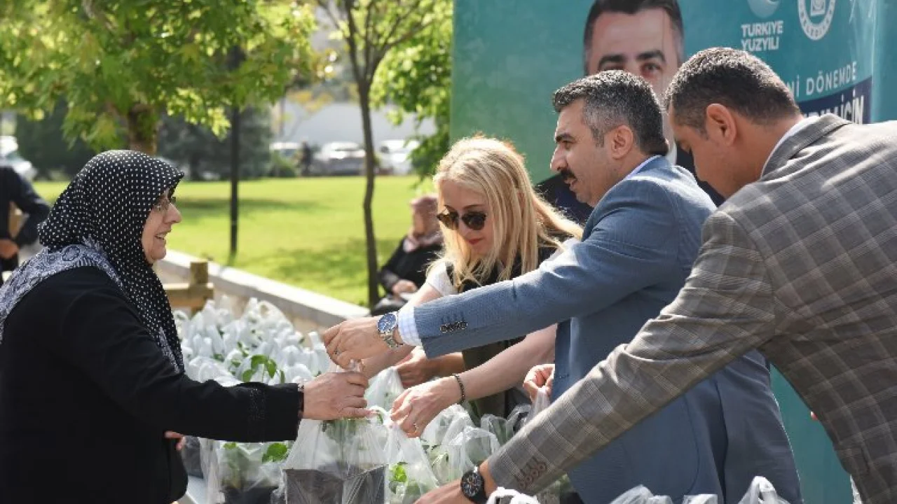 Bursa'da 50 bin fide Yıldırım'dan -