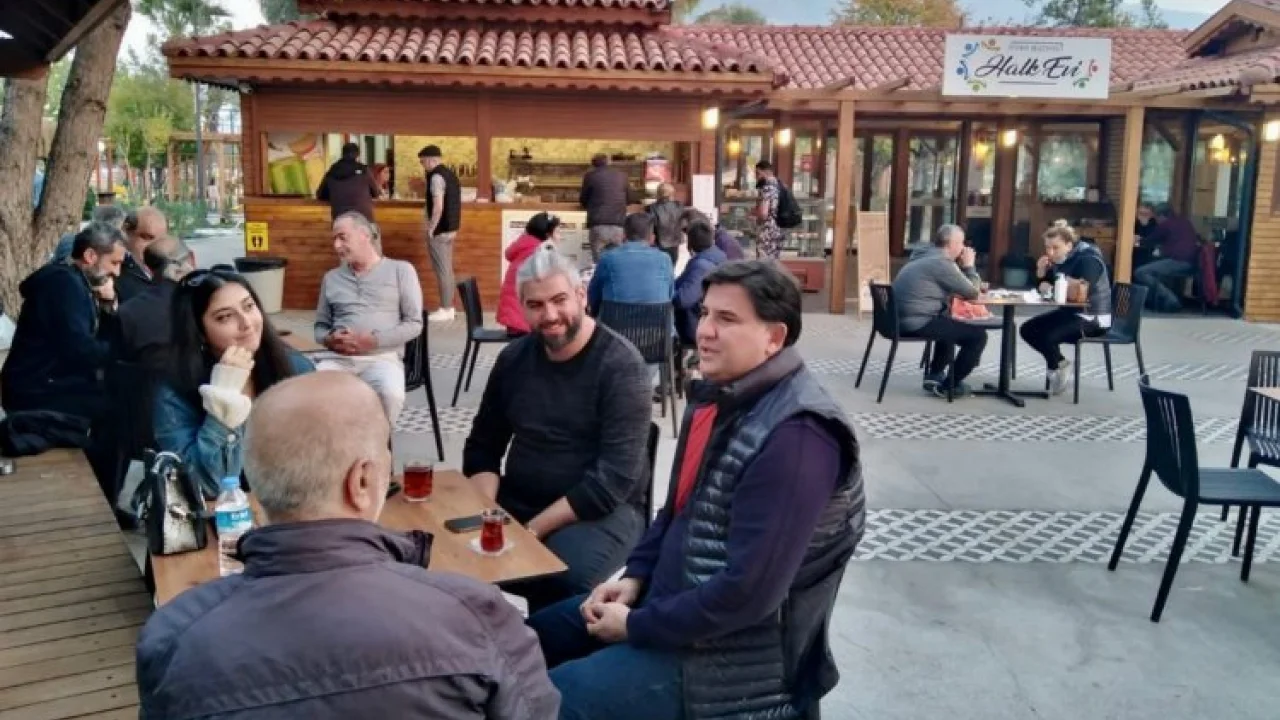 Fethiye halka inerken, Marmaris halkın üstüne basıyor! -