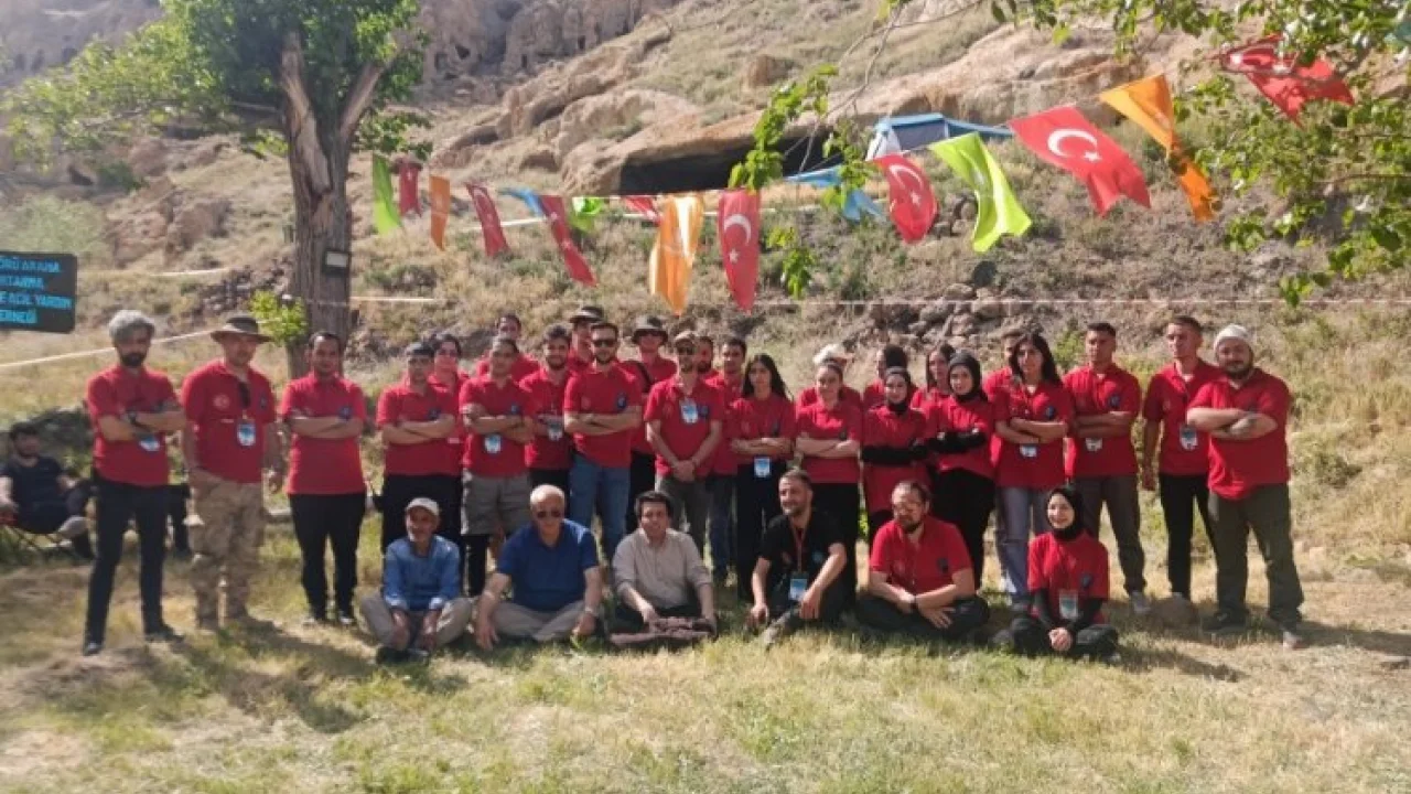 Kocasinan Gençlik Kulübü, kamp etkinliğiyle eşsiz bir gün yaşadı -