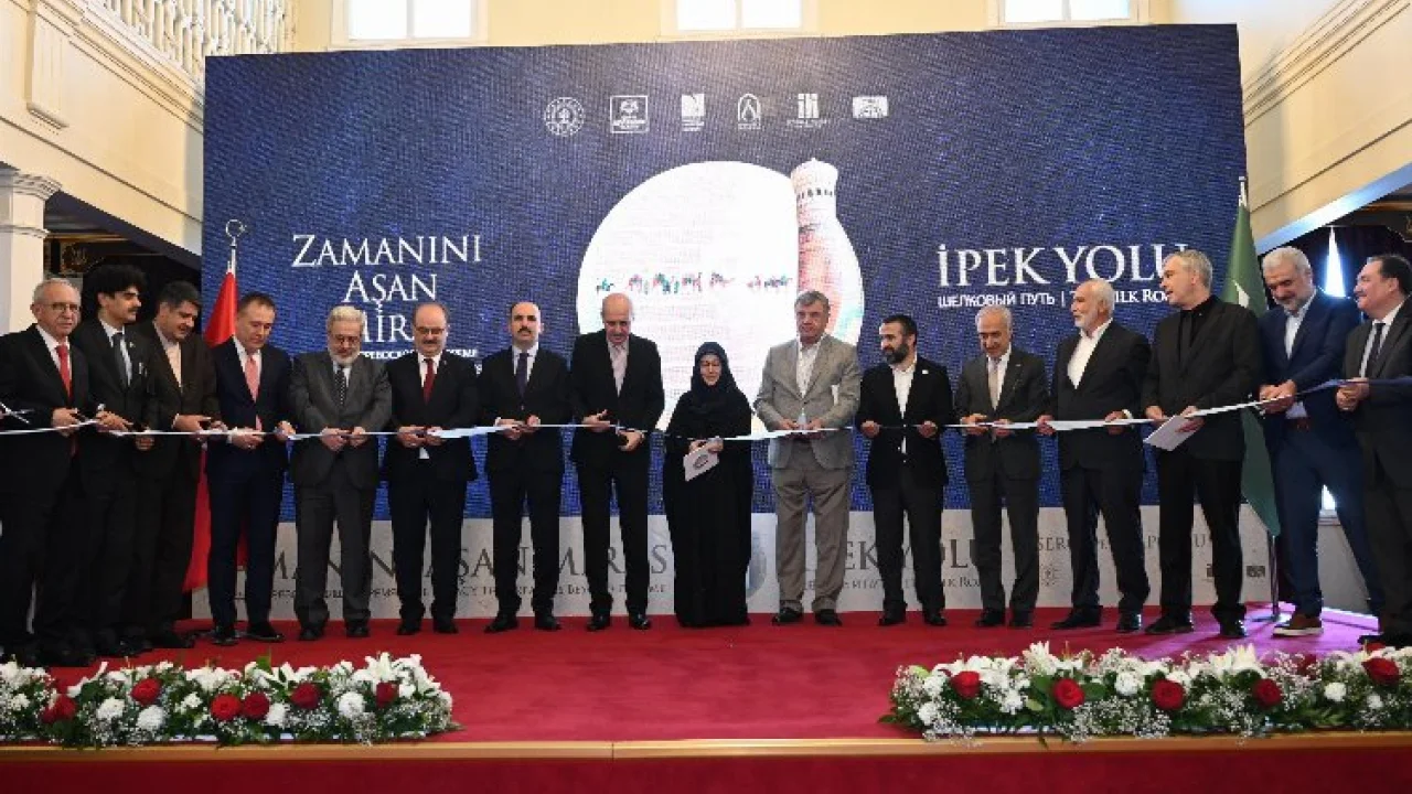 Konya'da 'Zamanını Aşan Miras' açıldı -
