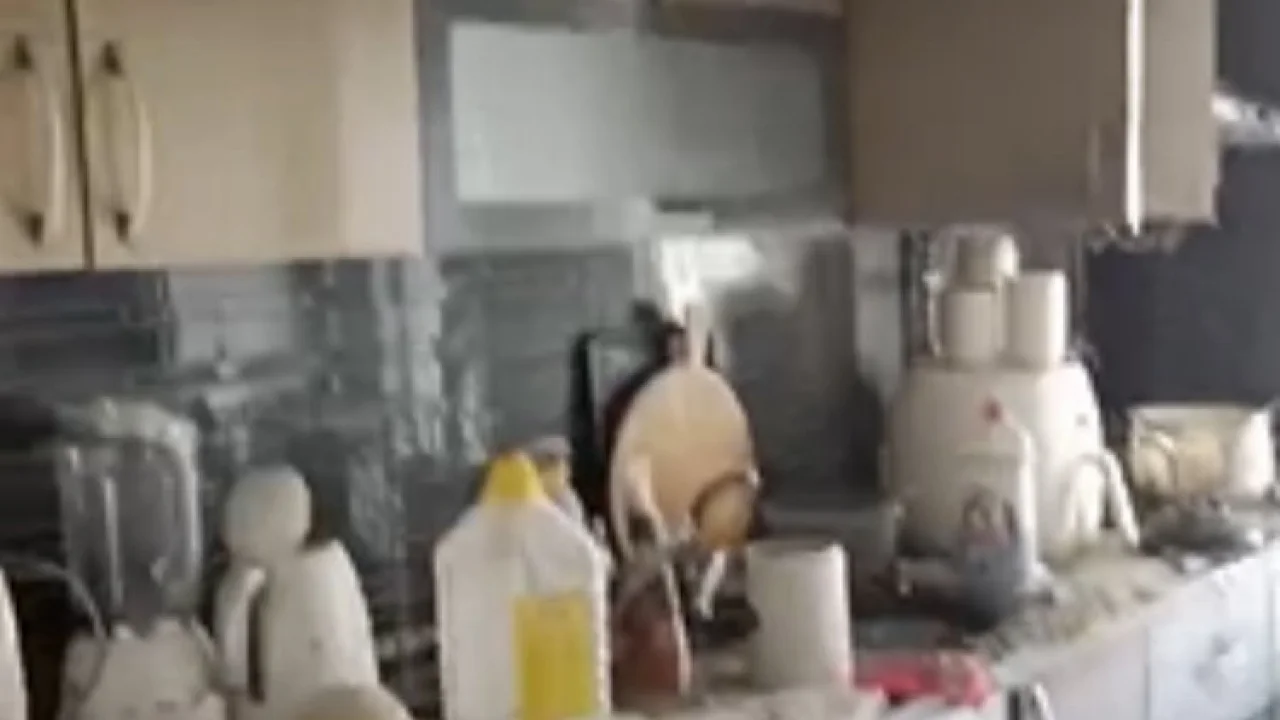 Ocakta unutulan yemek yangın çıkardı -
