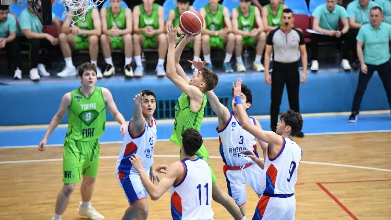 TOFAŞ U16 üçüncülük maçına çıkacak -