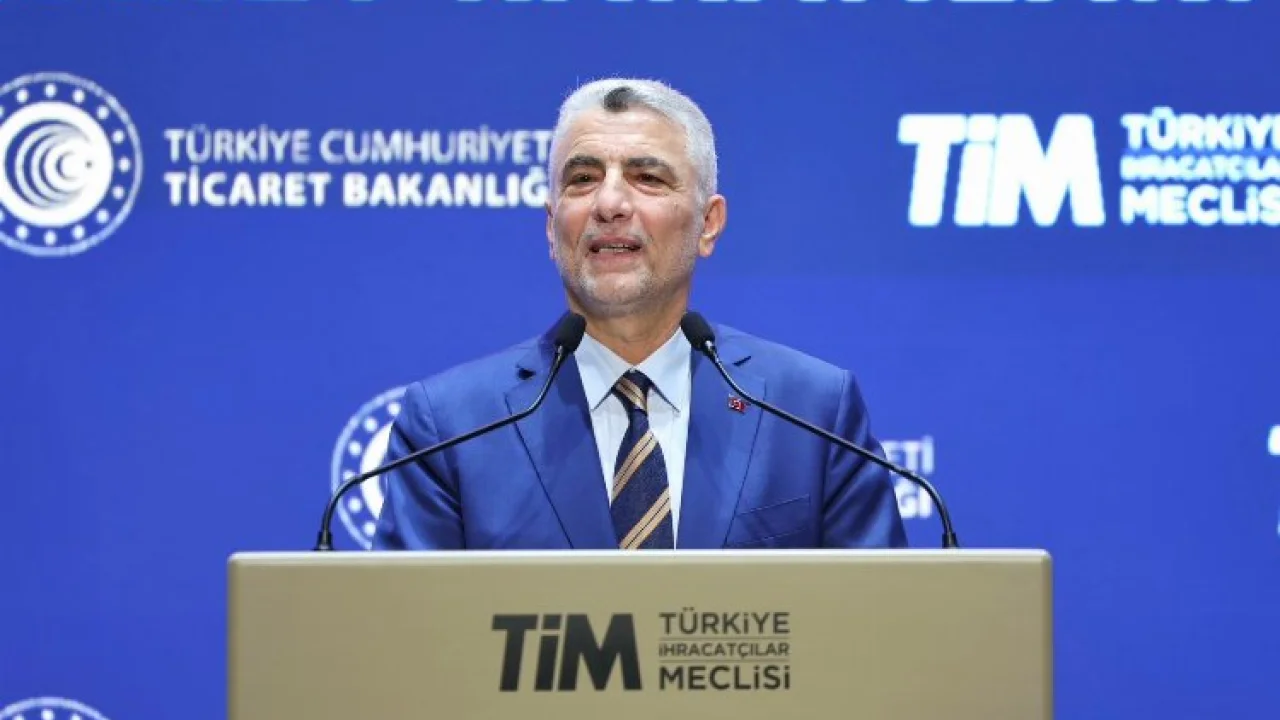 Bakan Bolat açıkladı: Yine tarihi rekor... İthalat azalıyor, ihracat artıyor -