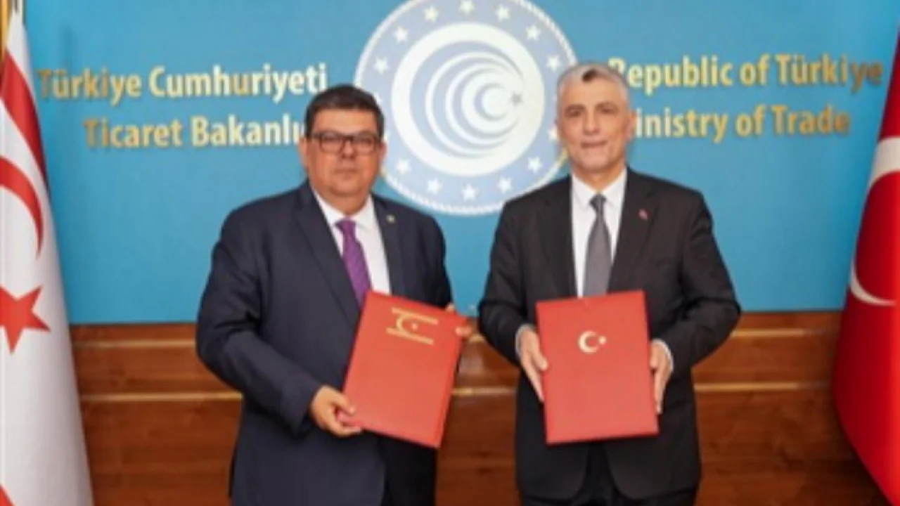 Bakan Bolat, KKTC Maliye Bakanı Berova ile bir araya geldi -