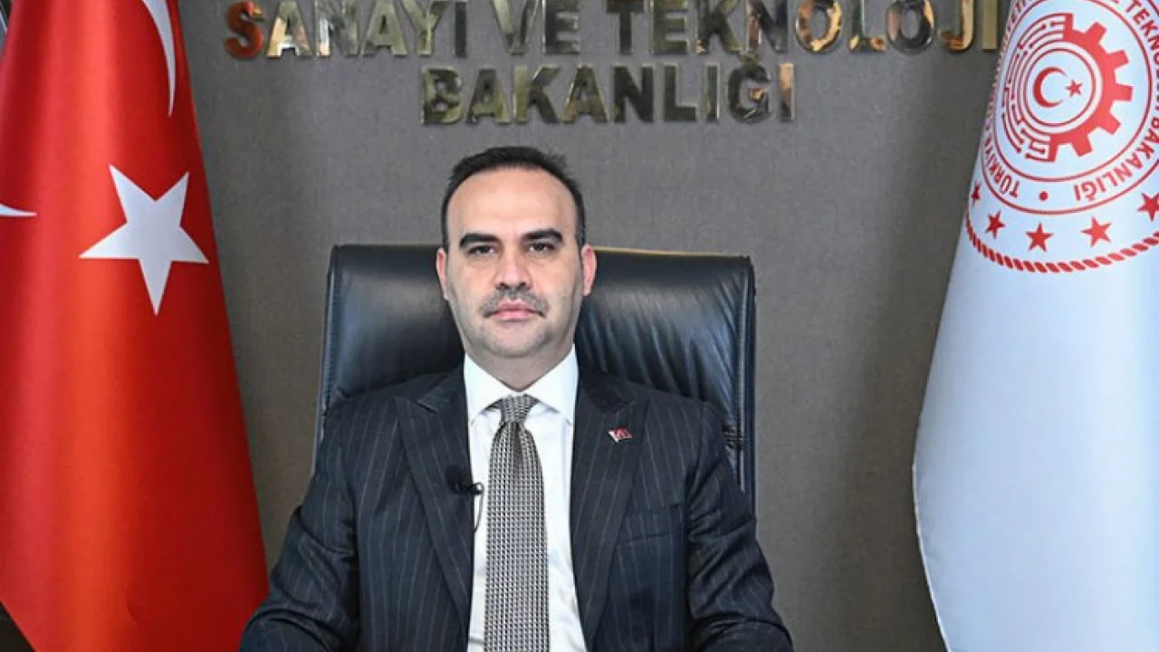 Bakan Kacır: KKTC'nin Bilişim Adası'na dönüşümünü hedefliyoruz -