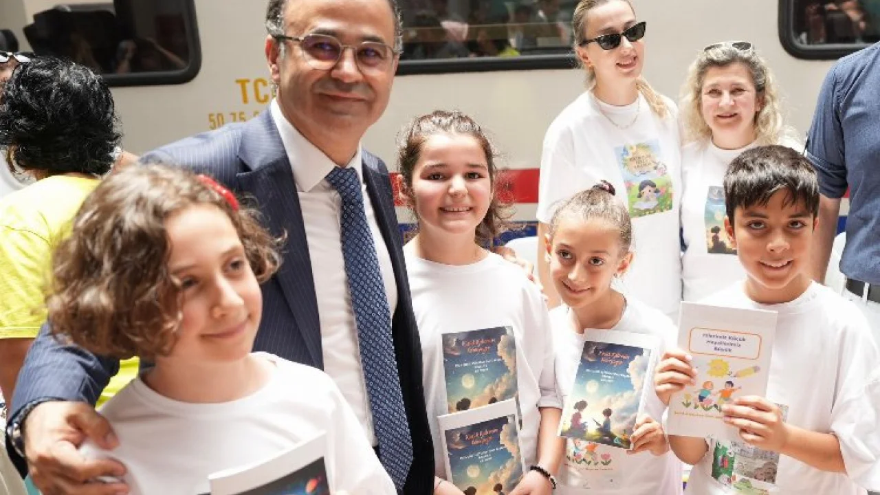 İzmir'de ‘Dilimizin Zenginlikleri’ne kapanış -