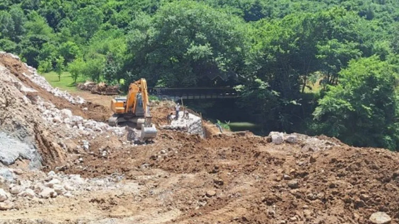 Kocaeli'nde Duraklı-Alihocalar köprüsü yapımı devam ediyor -