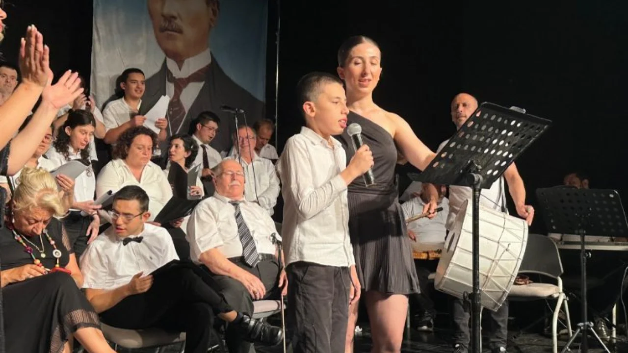 Nilüfer'de Bizim Ev katılımcılarından muhteşem konser -