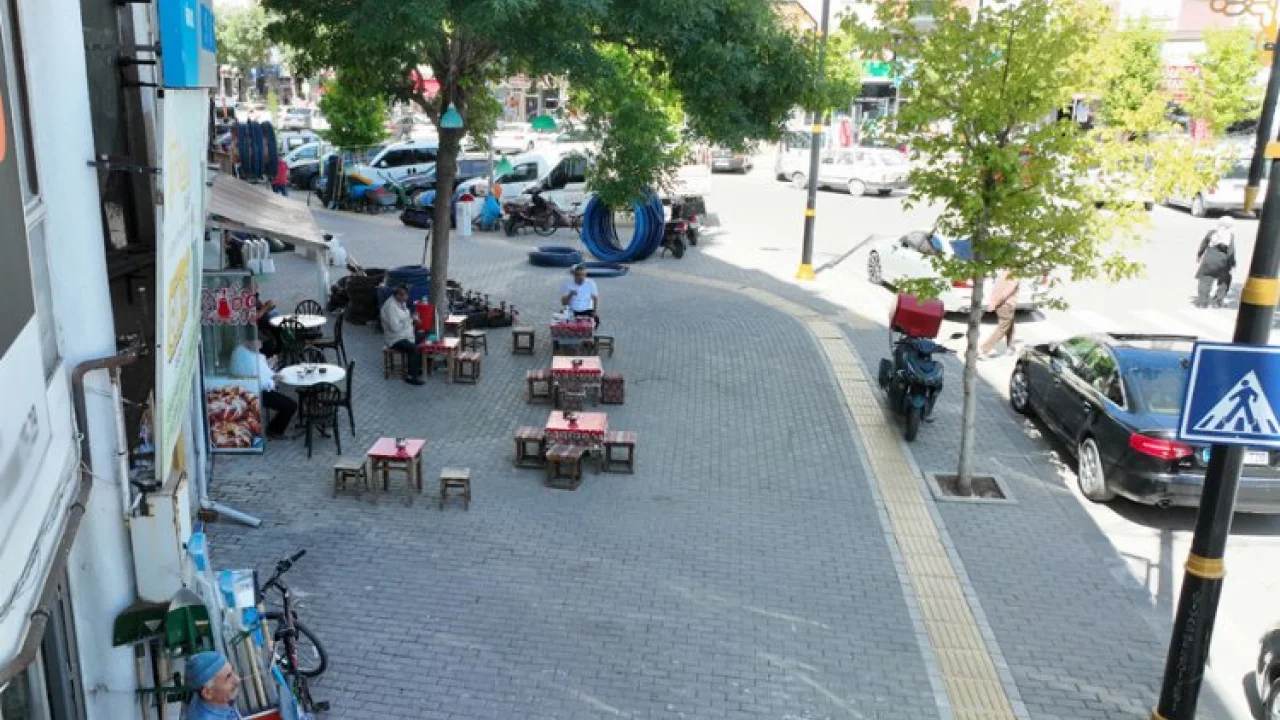 Sivas'ta kaldırım işgaline geçit yok -