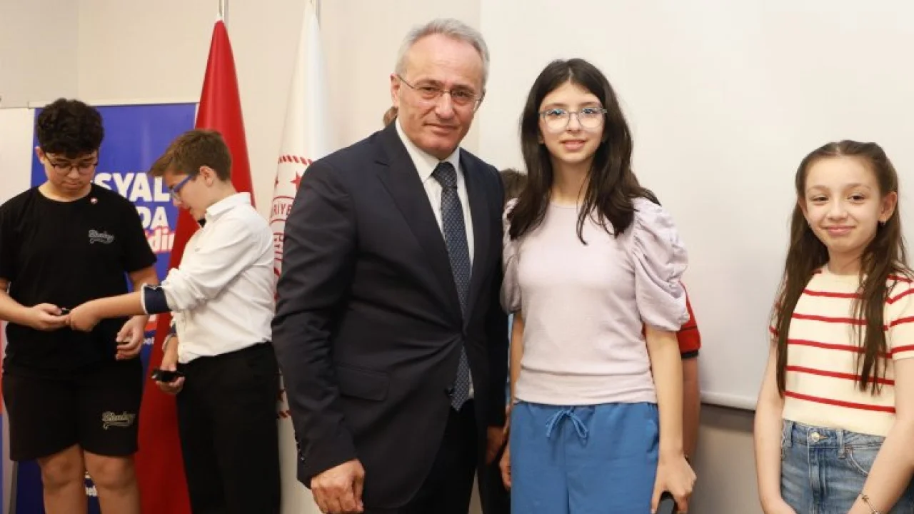 TÜBİTAK projelerinde Bursa'dan Türkiye derecesi elde edenlere teşekkür -