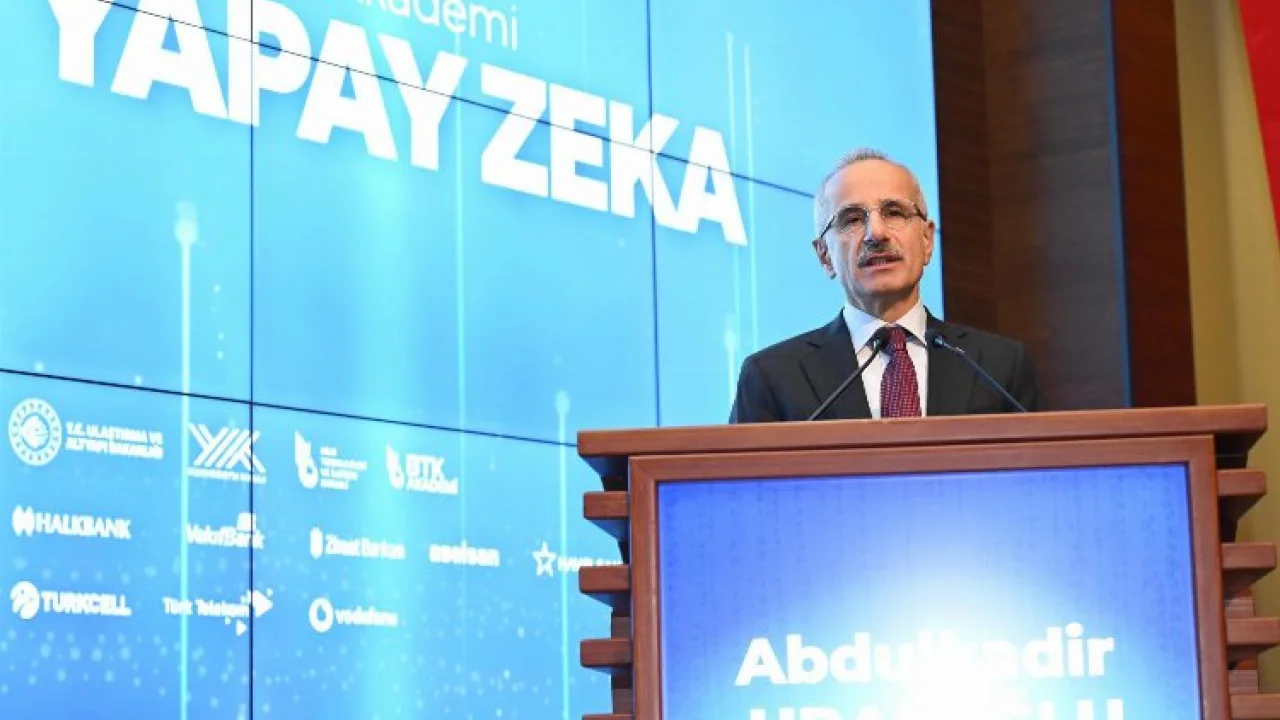Yapay zekâ artık ders! -