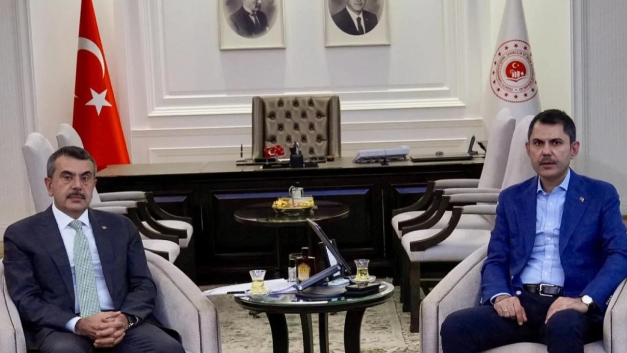 Bakan Tekin'den iki yeni Bakan'a 'hayırlı olsun' ziyareti -
