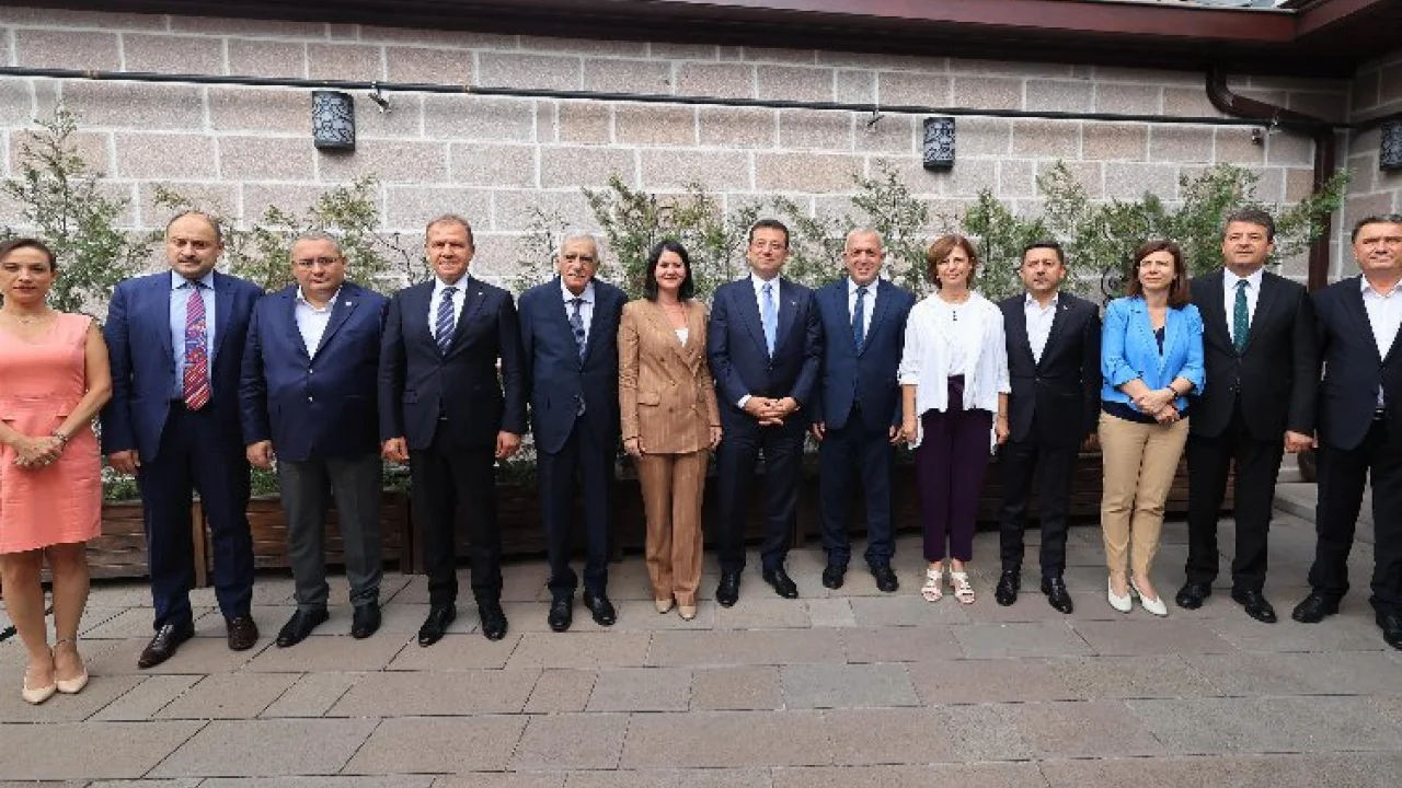 Başkan Ünlüce TBB Encümen Toplantısına katıldı -