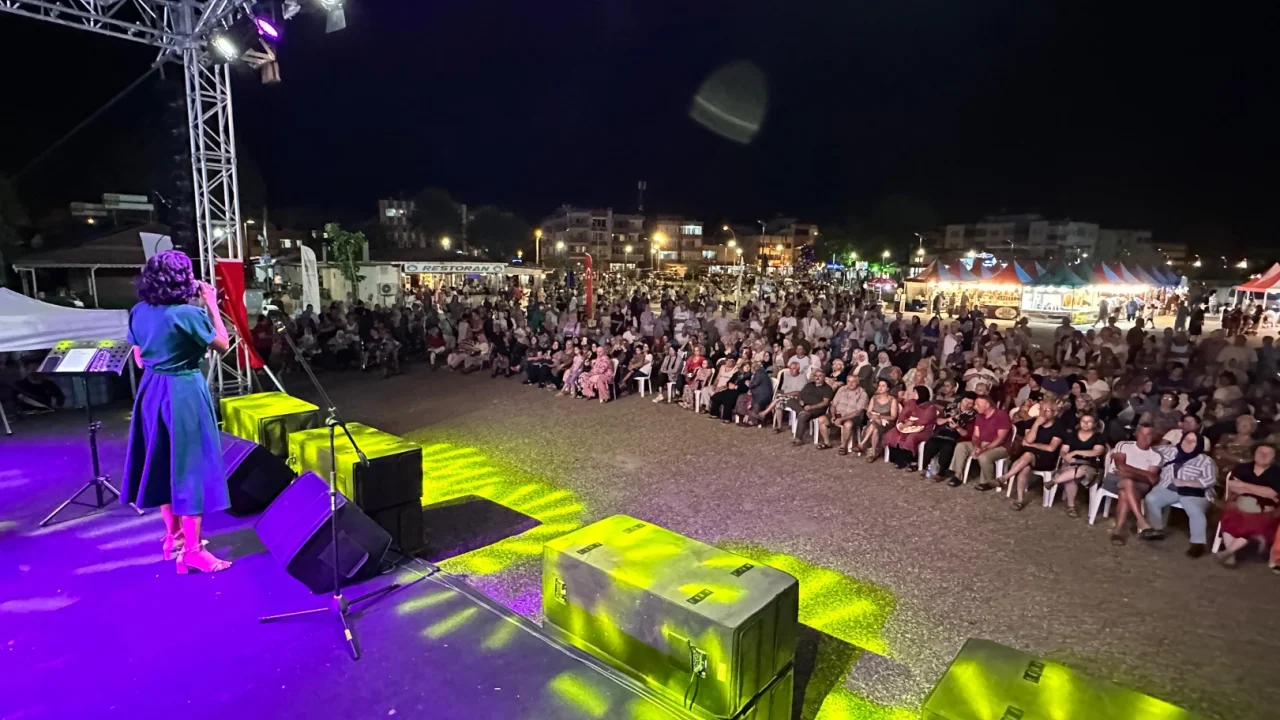Bursa'da ‘Geleneksel Ihlamur Festivali’ eğlence dolu final -