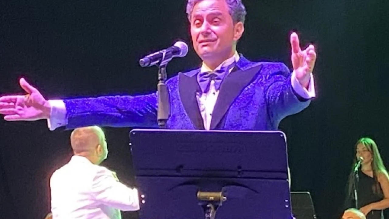 Bursa Festivali'nde Zeki Müren eserleriyle anıldı -