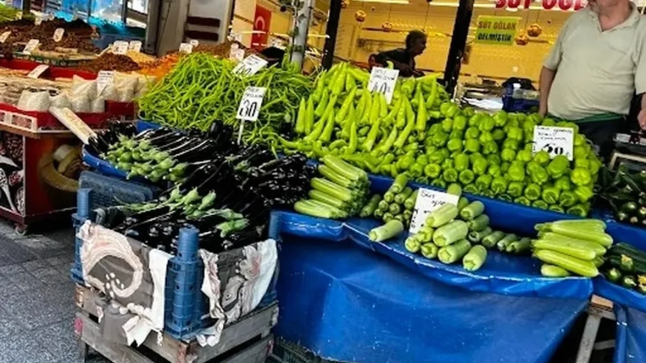 Bursa pazarlarında fiyatlar mevsim normallerinin üzerinde -