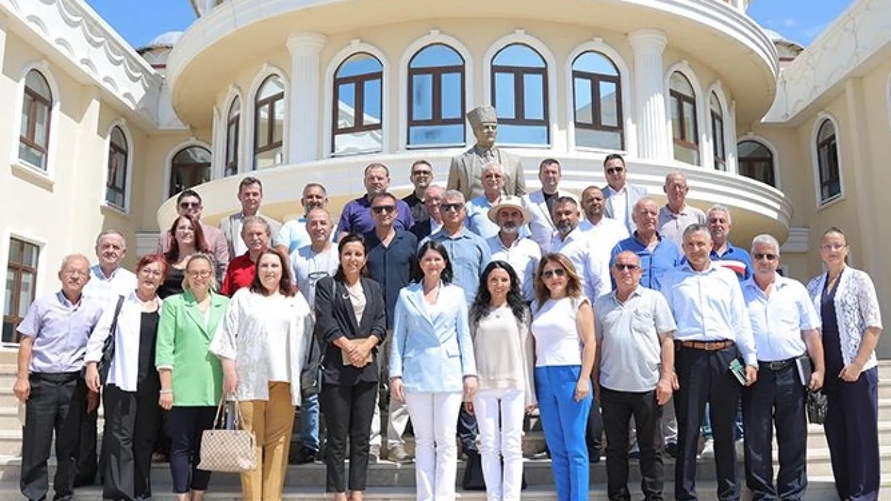 Edirne'de Başkan Akın mahalle muhtarlarıyla buluştu -