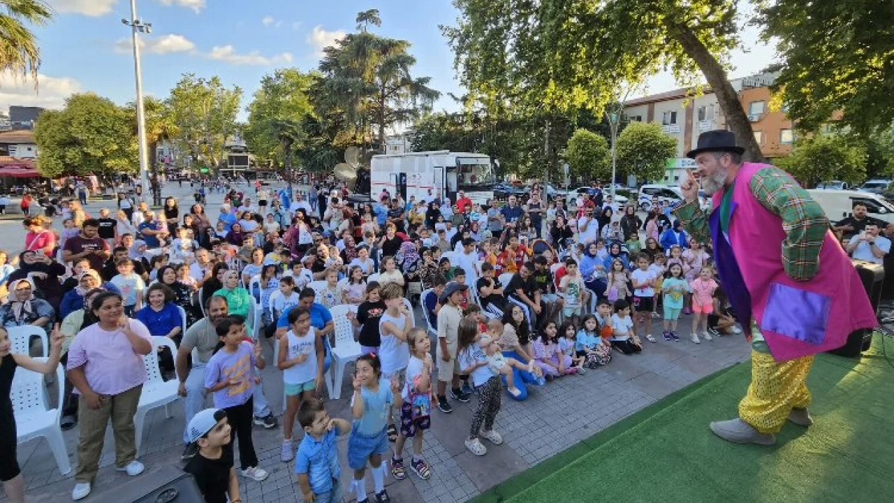 Gölcüklü çocuklara 'bi dünya eğlence' -