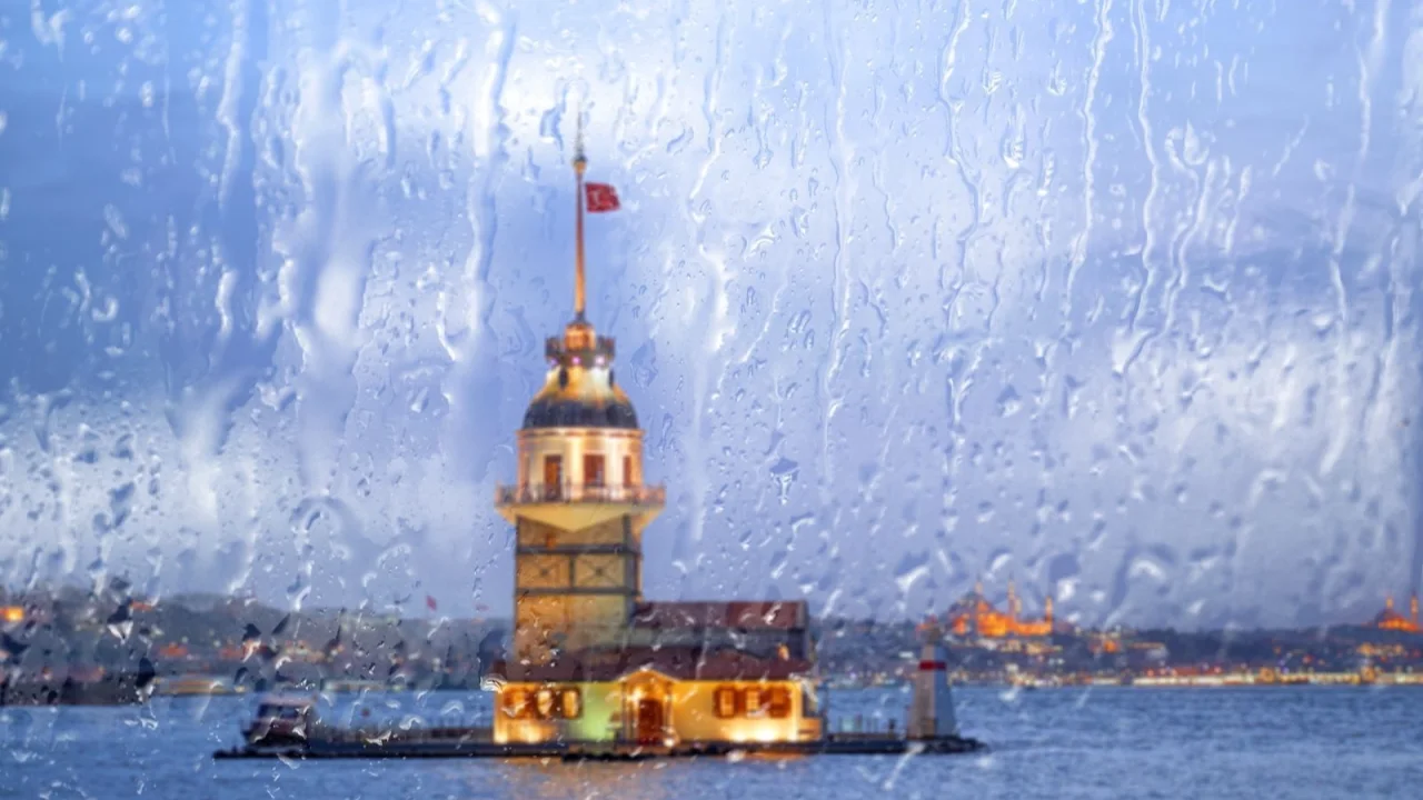 İstanbul'a kuvvetli yağış uyarısı -