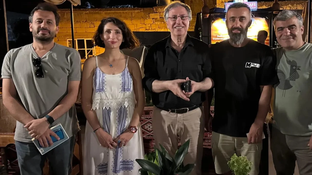 Kürtçe-Türkçe Okuma Grubu Mardin’de söyleşi yaptı. -