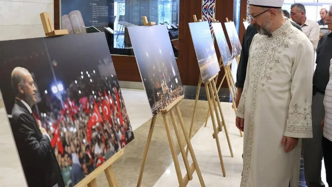 MÜSDAV'dan 15 Temmuz fotoğraf sergisi -