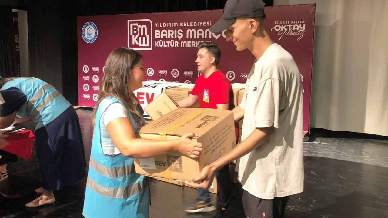 Mutlu Et Paketleri Bursalı ailelere ulaştırıldı -