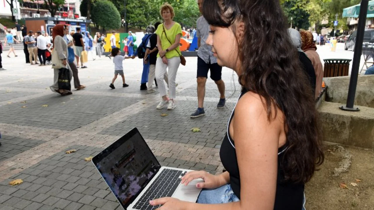 Osmangazi'de ücretsiz internetten 6 ayda 21 bin 211 kişi yararlandı -