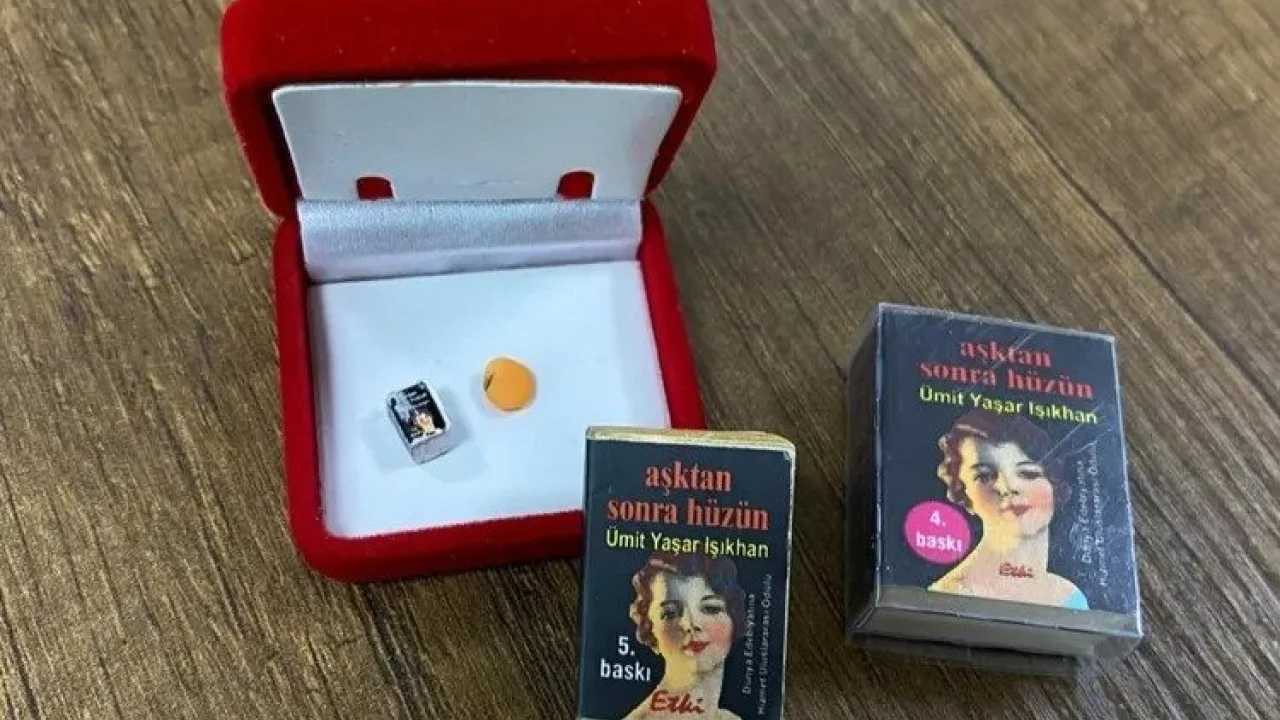 Rekorlar Kitabı’na giren en küçük okunabilir kitap Türkiye’den -