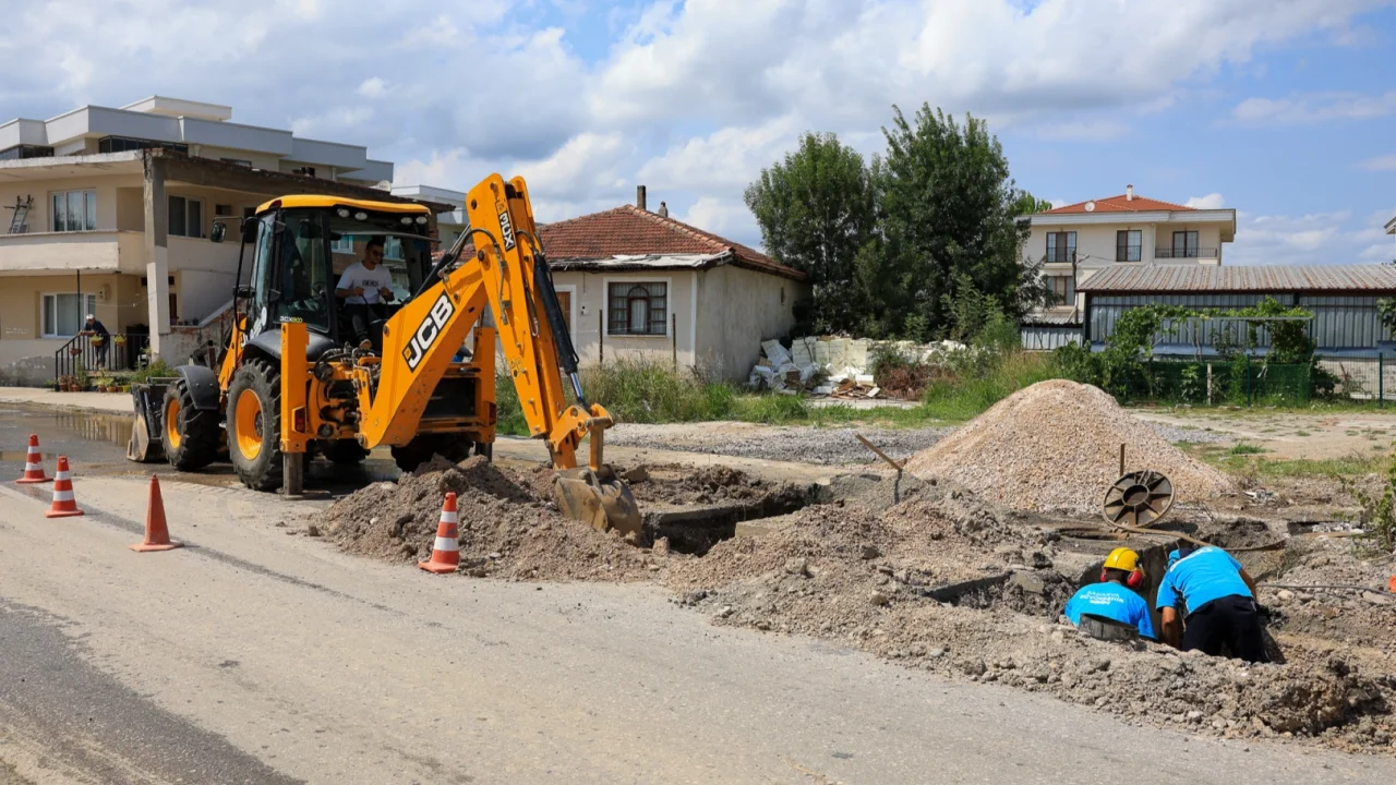 Sakarya içme suyu sorununa Büyükşehir’den aynı gün çözüm -