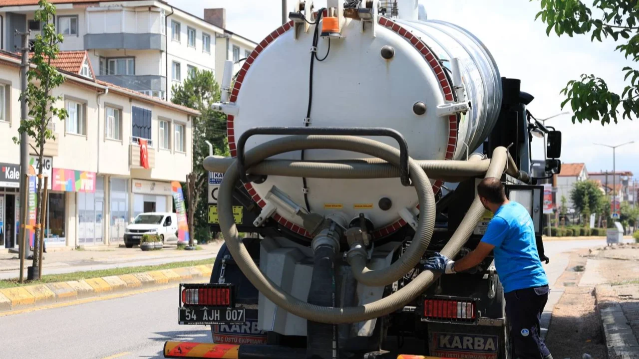 SASKİ sağanak yağışta 125 kişiyle sahadaydı -