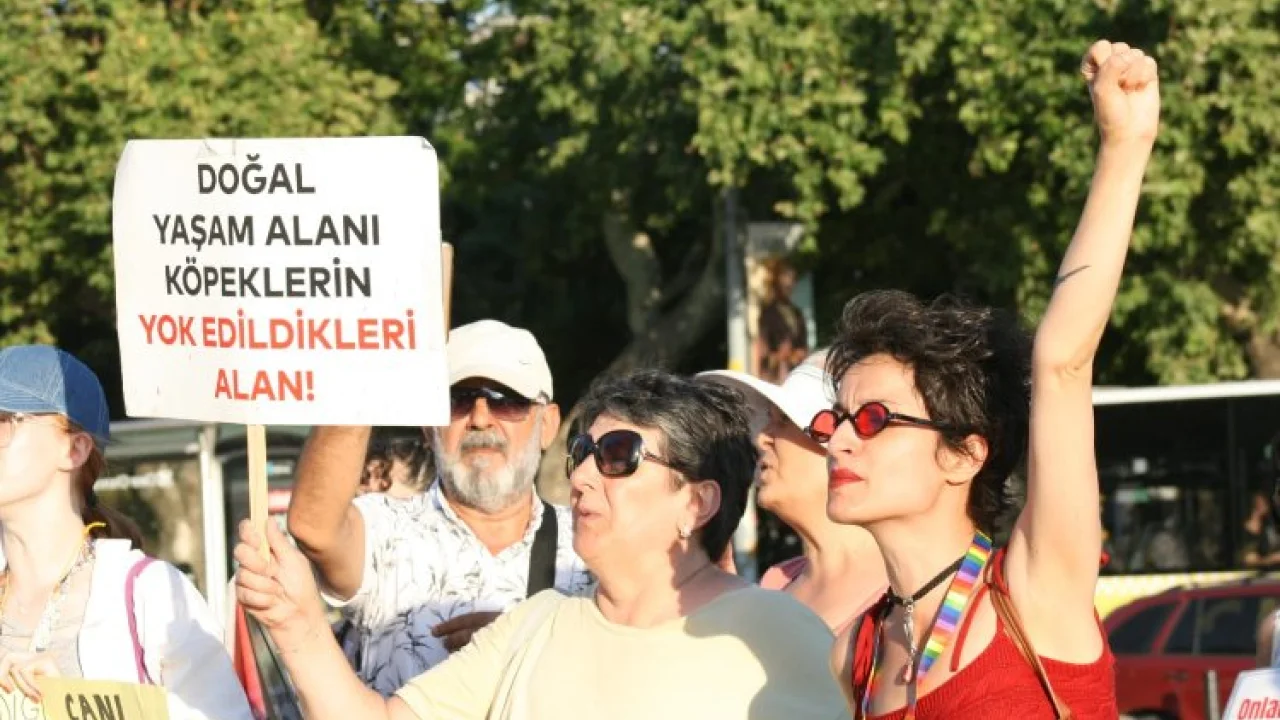 Savunucular: Yasayı sokakta biz yazacağız! -