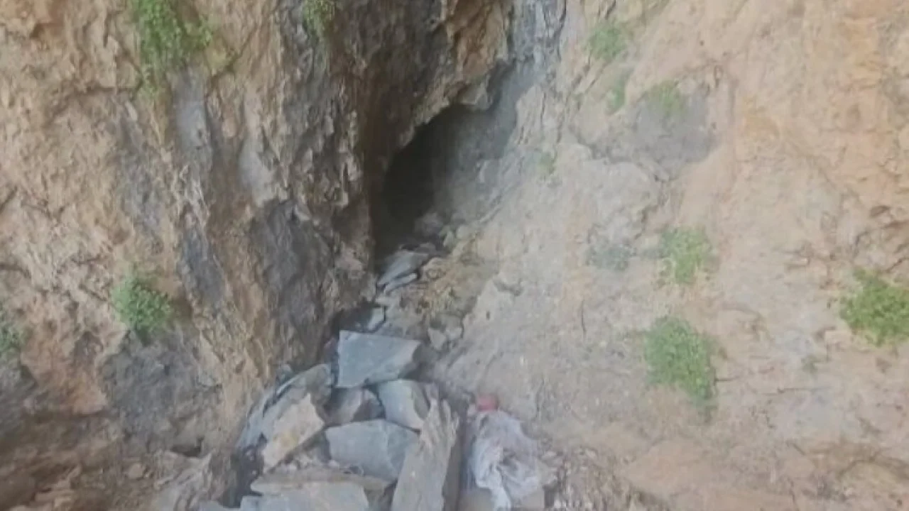Teröristlerin sığınaklarında 'kilit'e devam! -