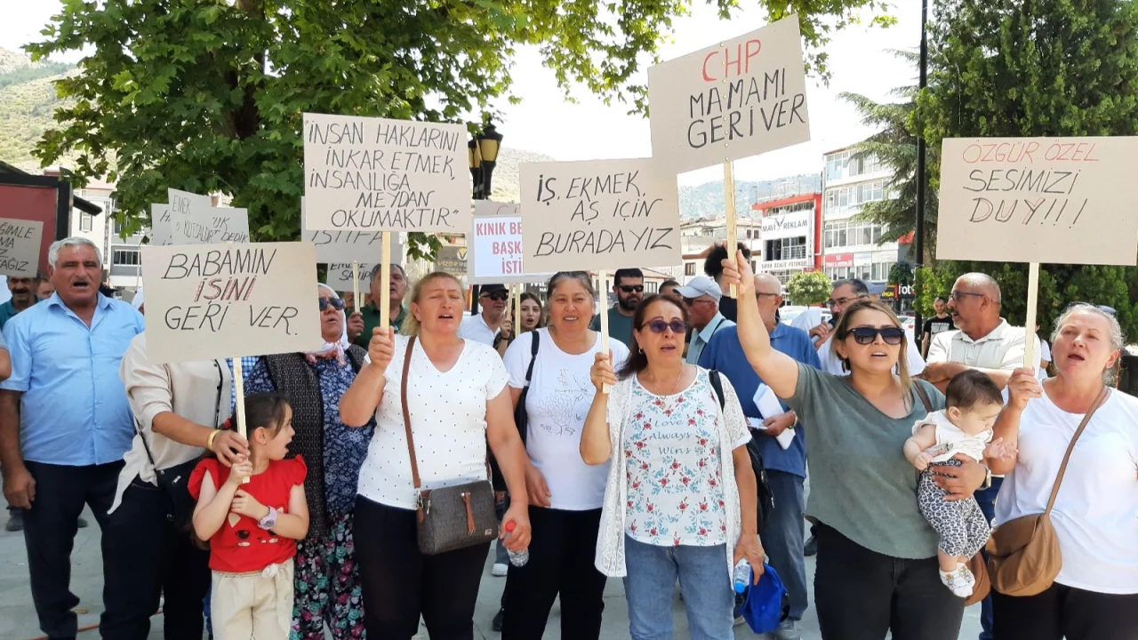 Tokat’ta CHP’li belediyeye protesto! Başkan istifaya çağrıldı -
