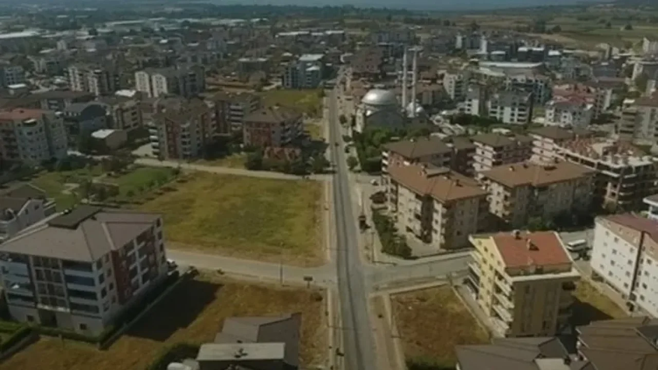 Bursa Akçalar'da okul ve sağlık ocağı yetersizliği -