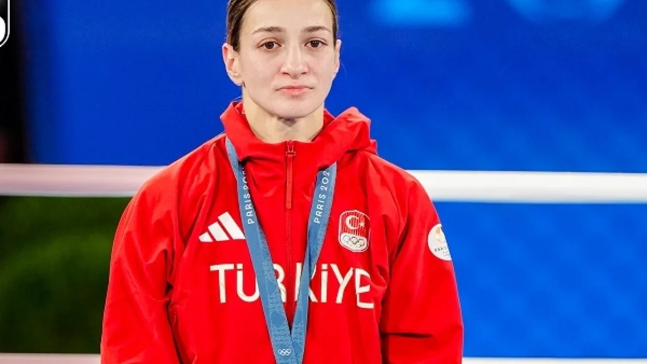 Buse Naz Çakıroğlu Olimpiyat ikincisi -
