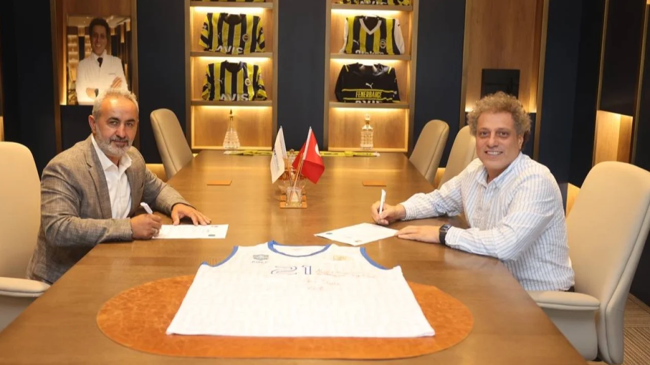 Çayırova'da basketbol takımının sağlık sponsoru belli oldu -