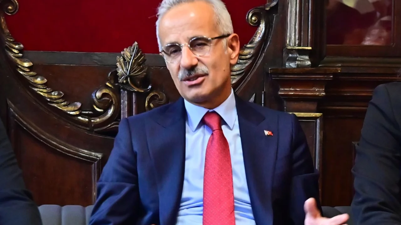 Instagram'a erişim yasağı ne zaman kaldırılacak? Bakan Uraloğlu açıkladı -