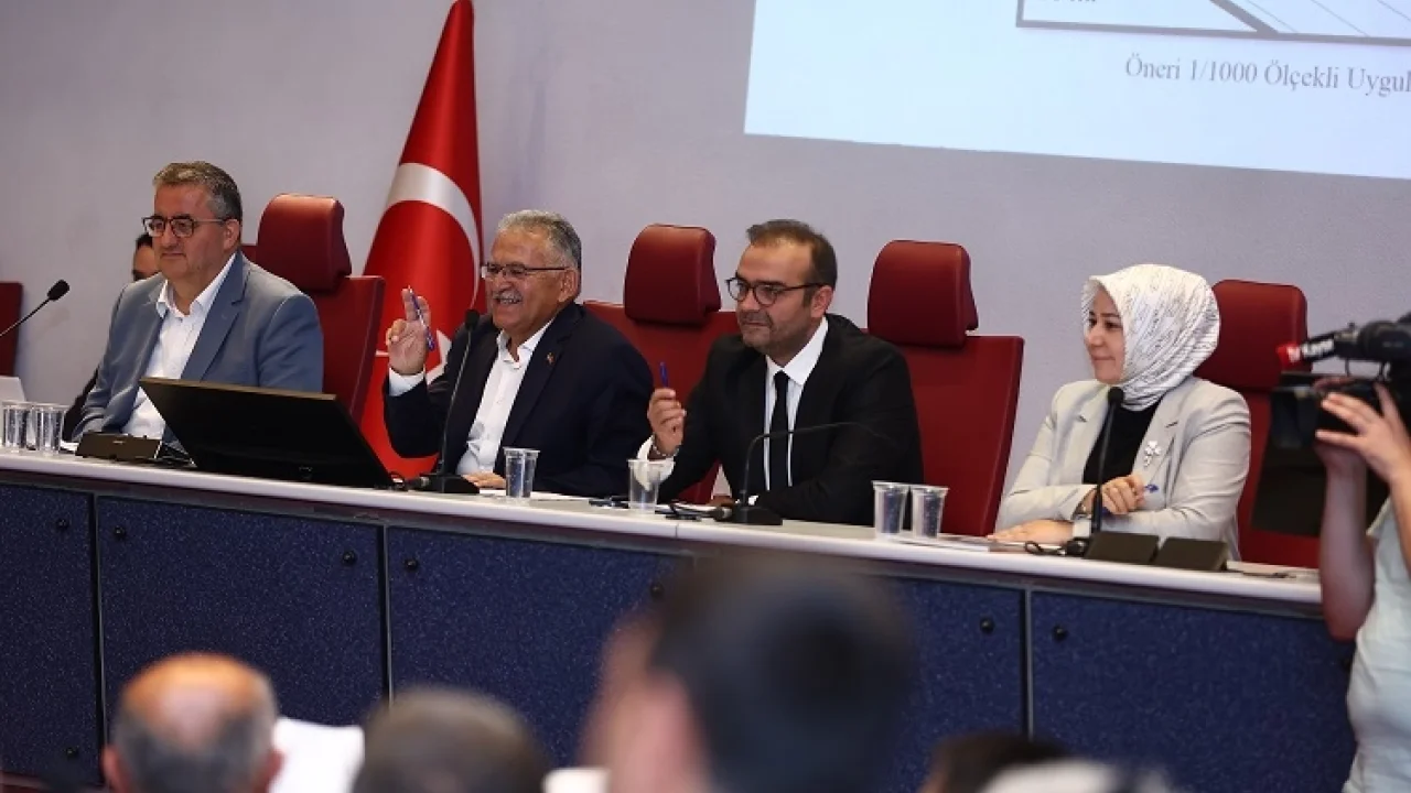 Kayseri Büyükşehir Belediye Meclisi’nde önemli kararlara imza atıldı -
