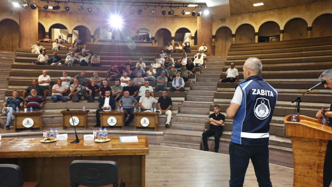 Nevşehir'de Özel halk otobüsü şoförlerine hizmet içi eğitim programı -