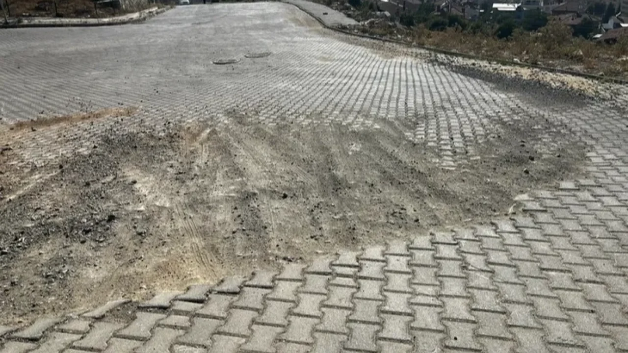 Orhaneli TOKİ’nin engebeli yolları sürücüleri isyan ettiriyor -