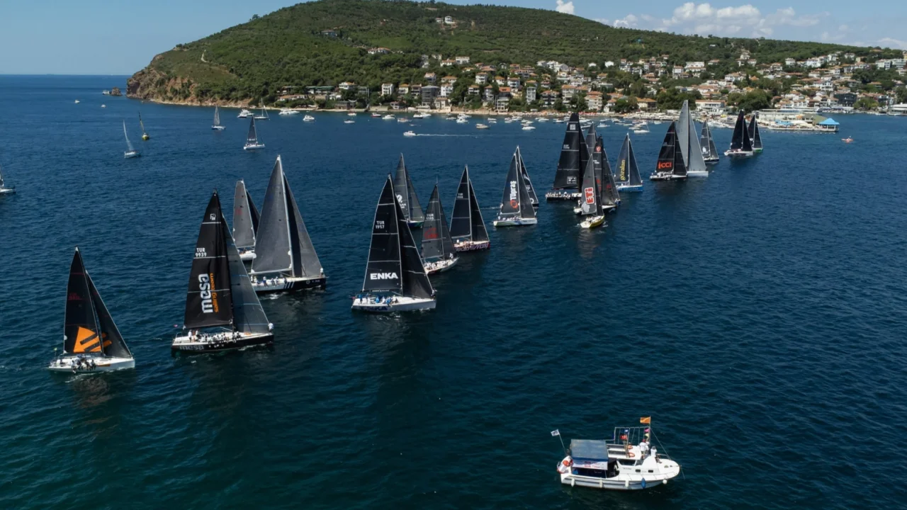 TAYK Slam-Eker Olympos Regatta Yelken Yarışları sürüyor -