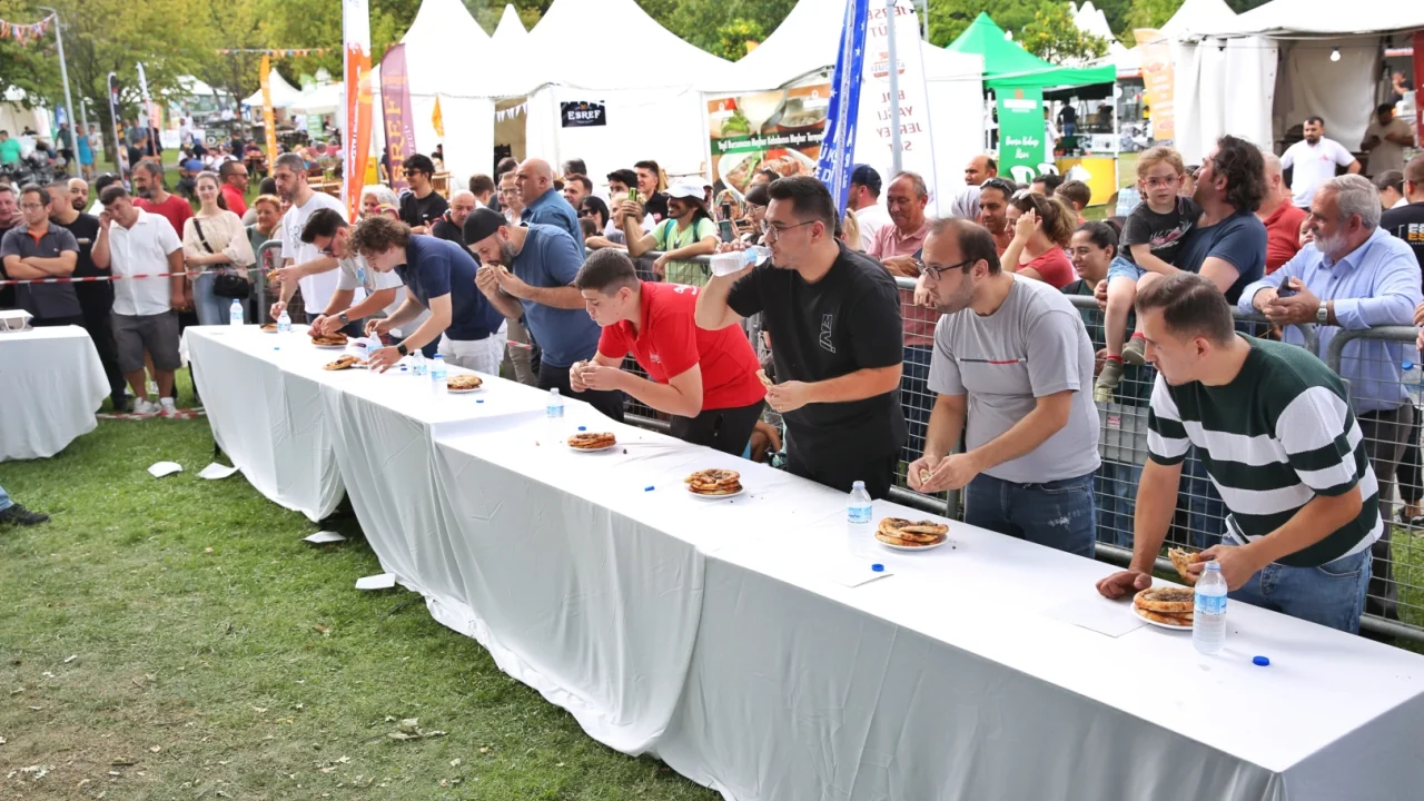 Bursa'da en çok yiyenlerin kazandığı festival -