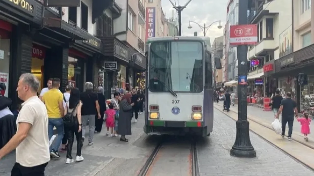 Bursa'nın incisi Cumhuriyet Caddesi -