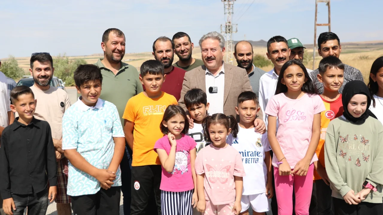 Çocuklar istedi, başkan amcaları isteklerini yerine getirdi -