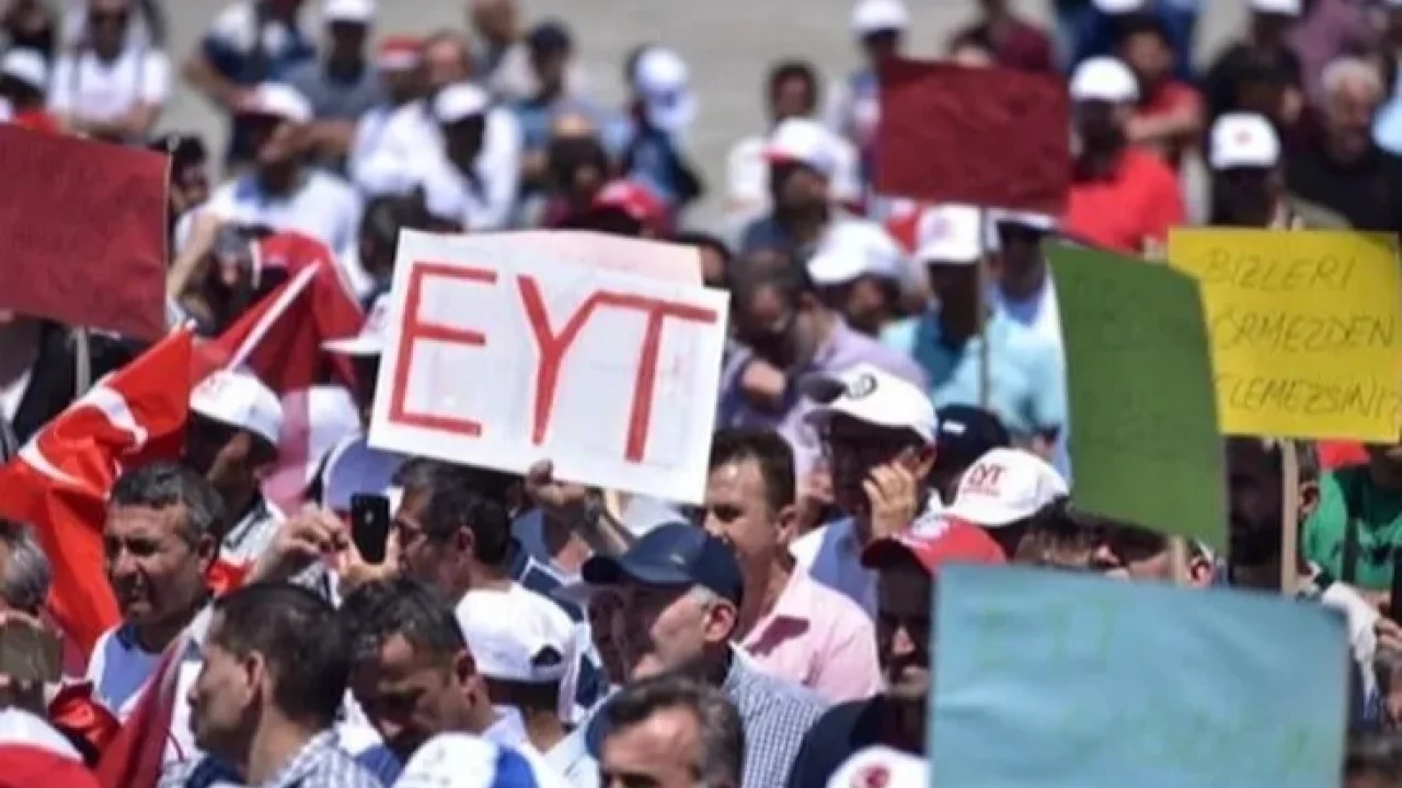 EYT'yi kaçıranlara büyük fırsat! 48 yaşında emeklilik dönemi başlıyor -